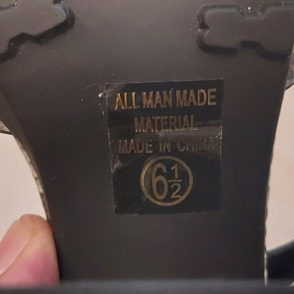 Soda Women Platform Block Mid Heel Sandal - Picture 5 of 5